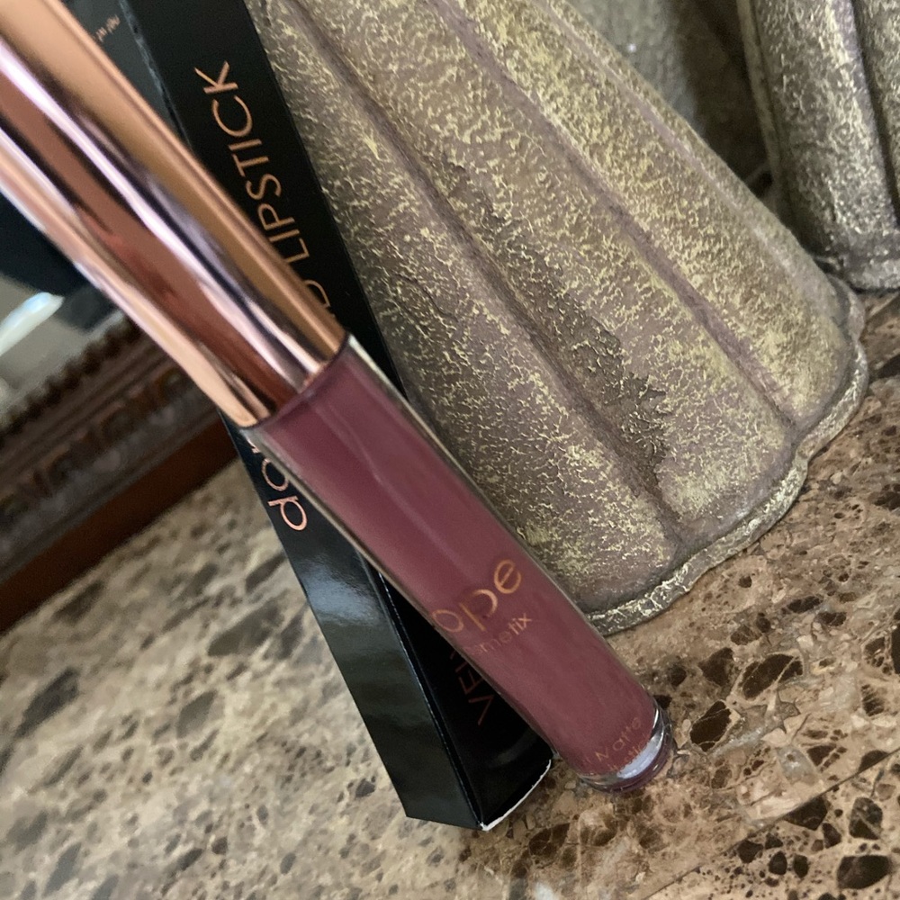 NWT Dope cosmetix liquid matte lipstick